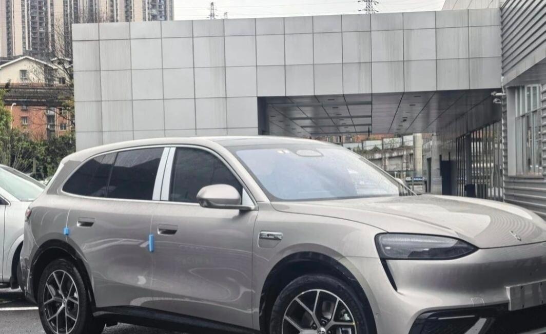 上阵还是亲兄弟，问界M6来了！3月23日下午14:30，问界M6正式发布。这