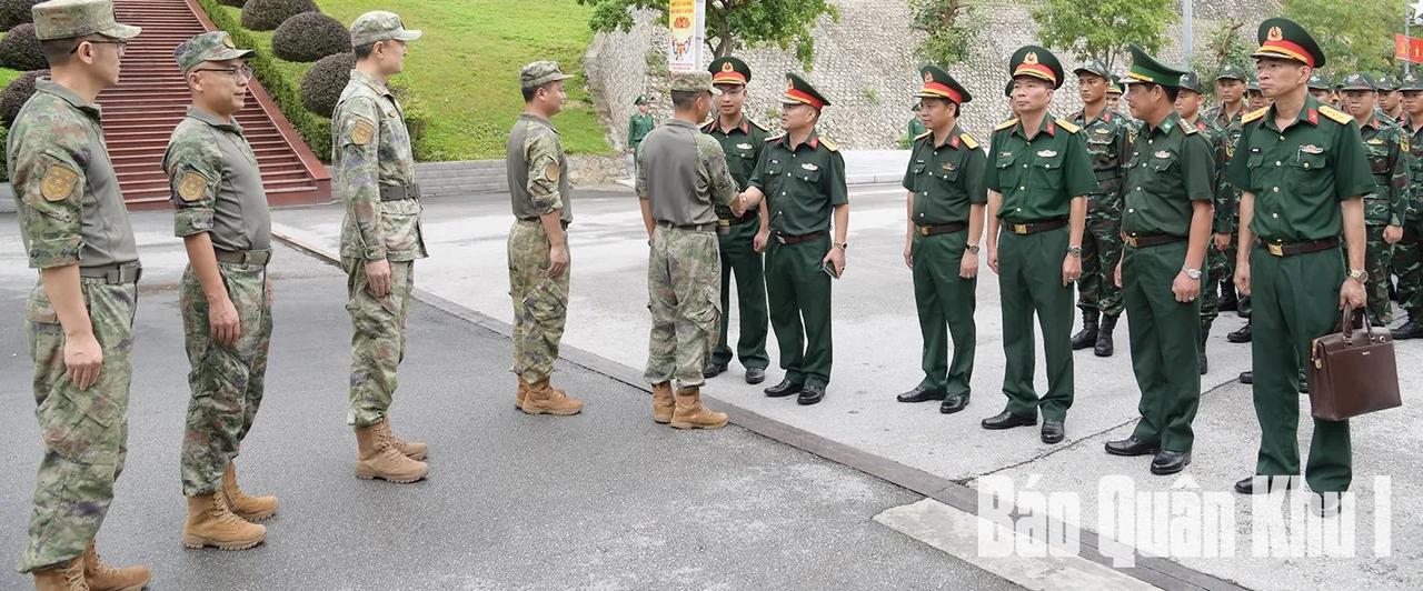 越南军队士兵已经抵达广西崇左，参加明天开始的携手同行﹣2025陆军联合训练，他们