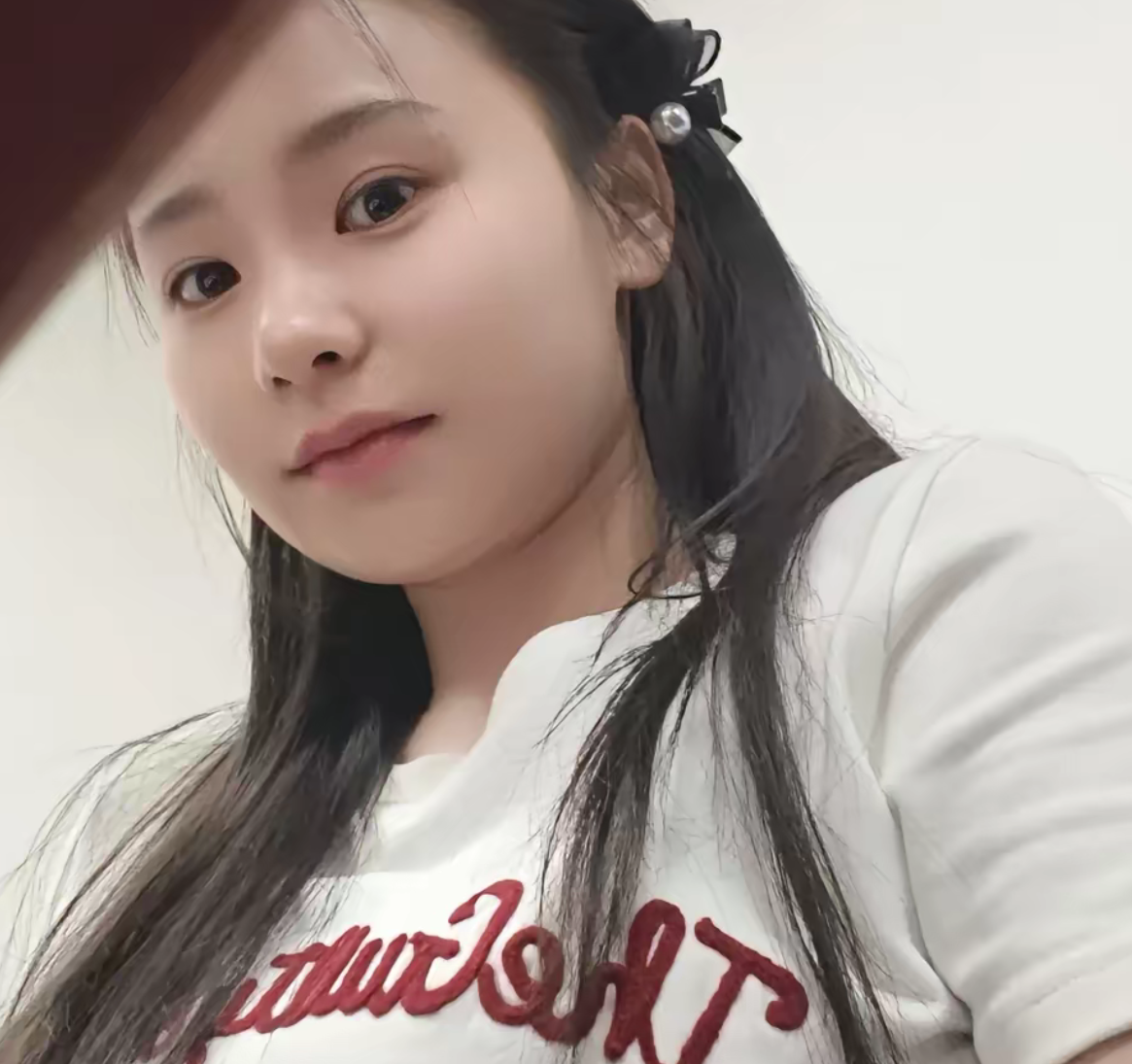 表妹近期打算去非洲打工。听闻那边没有国内这么卷，机会不少，钱也好赚。有啥需