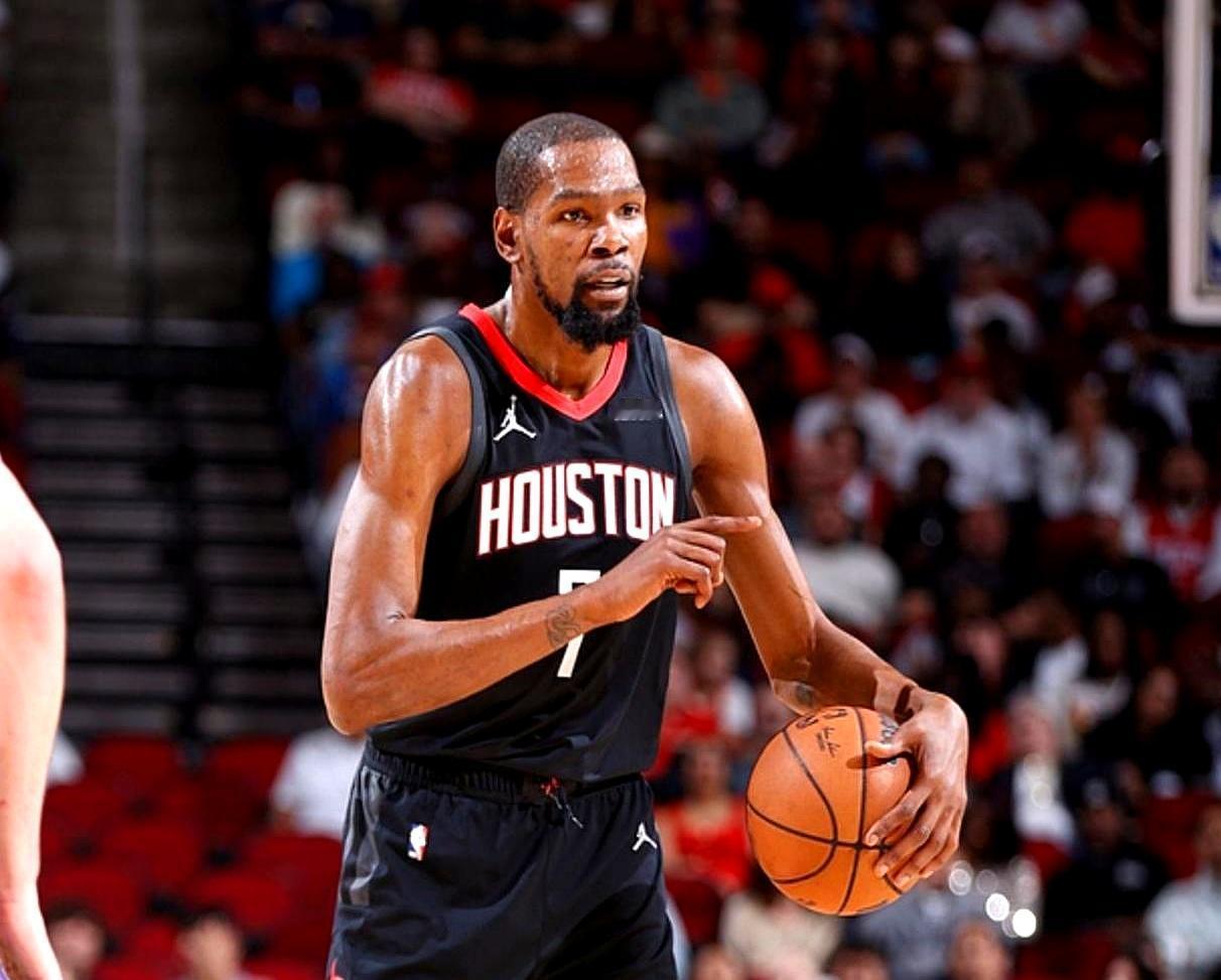 火箭虐国王31分，我却发现了三个反常识的细节。第一，谢泼德顶替受伤的汤普森