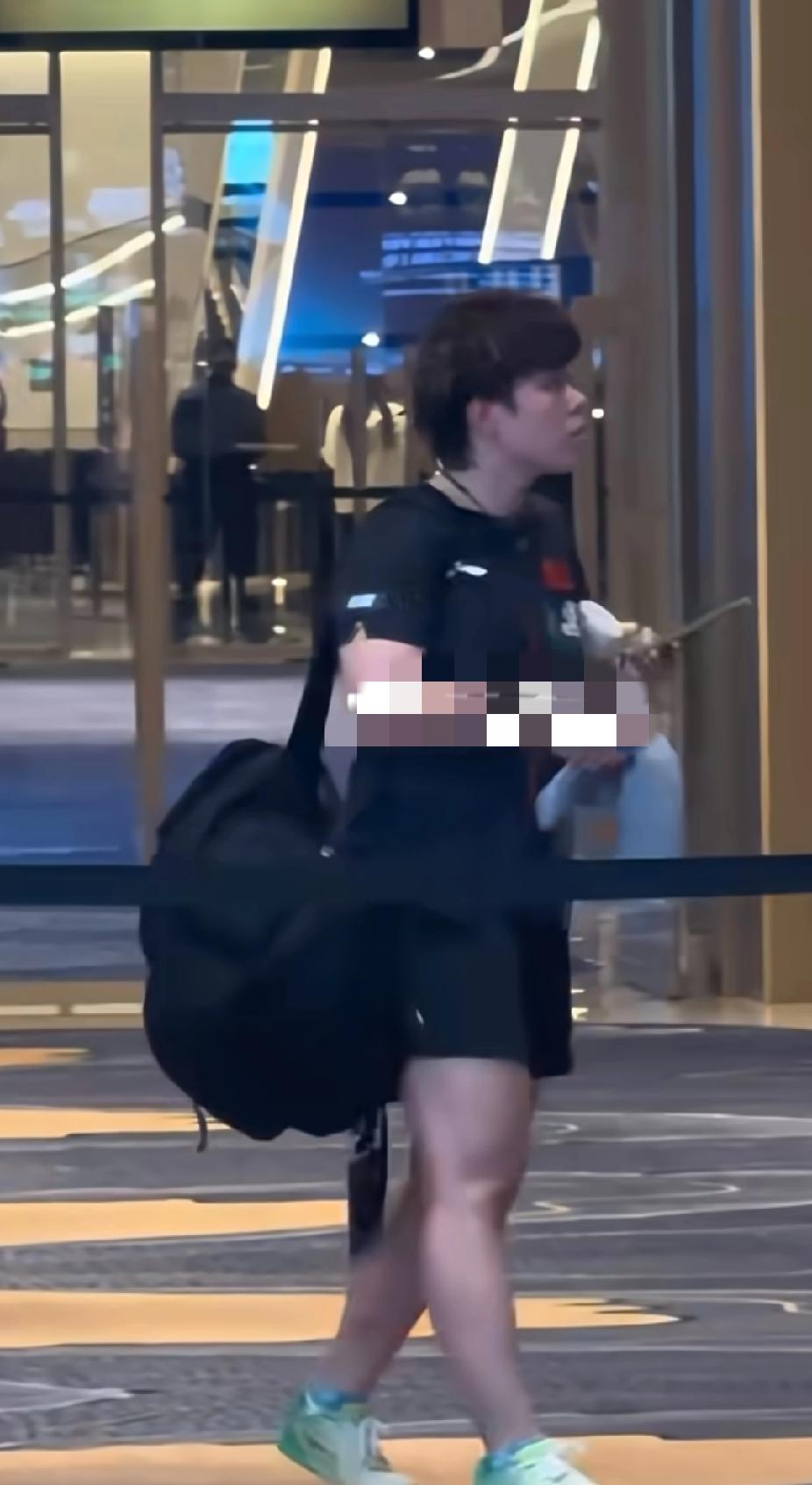 赢球后的大迪，走路都带风！谁懂啊家人们！王艺迪赢下张本美和之后，这走路的状