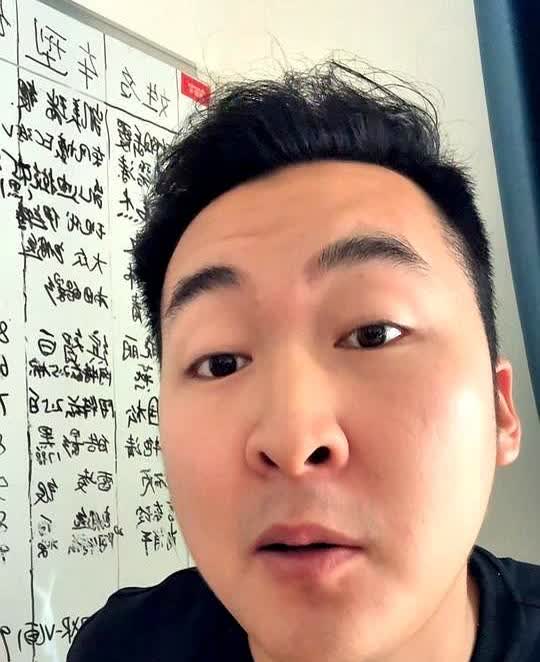 大众速腾直接降废了个球的。大众速腾价格彻底崩盘了，前几天刚买速腾的老表，