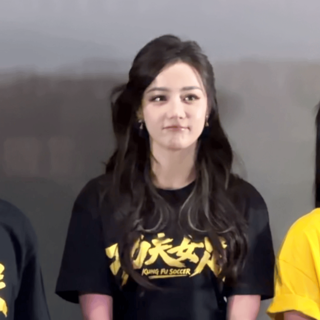 迪丽热巴迪丽热巴忙时井然，闲时自然；顺多偶然，逆多必然；得之坦然，失之怡然；捧则