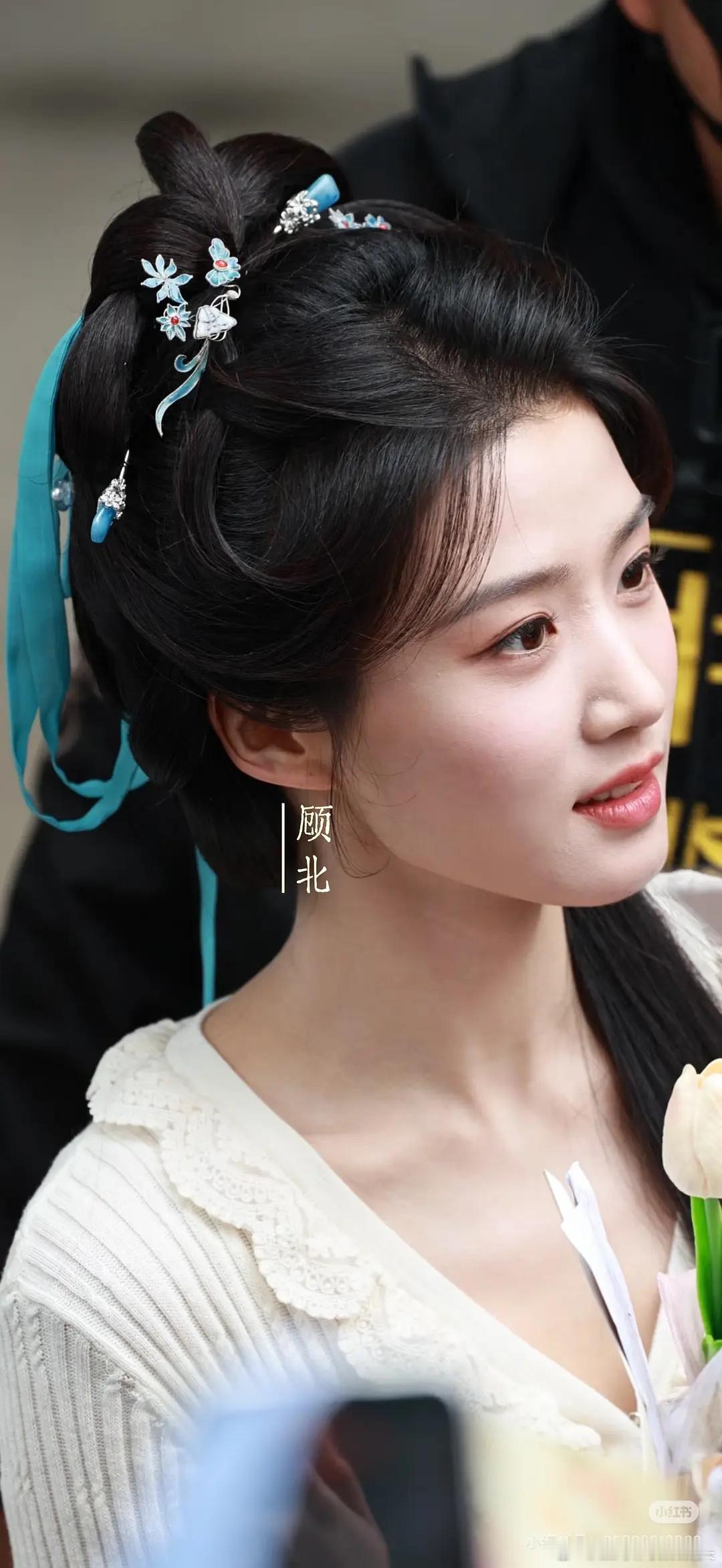 卢昱晓这生图不能再生了美得不可方物