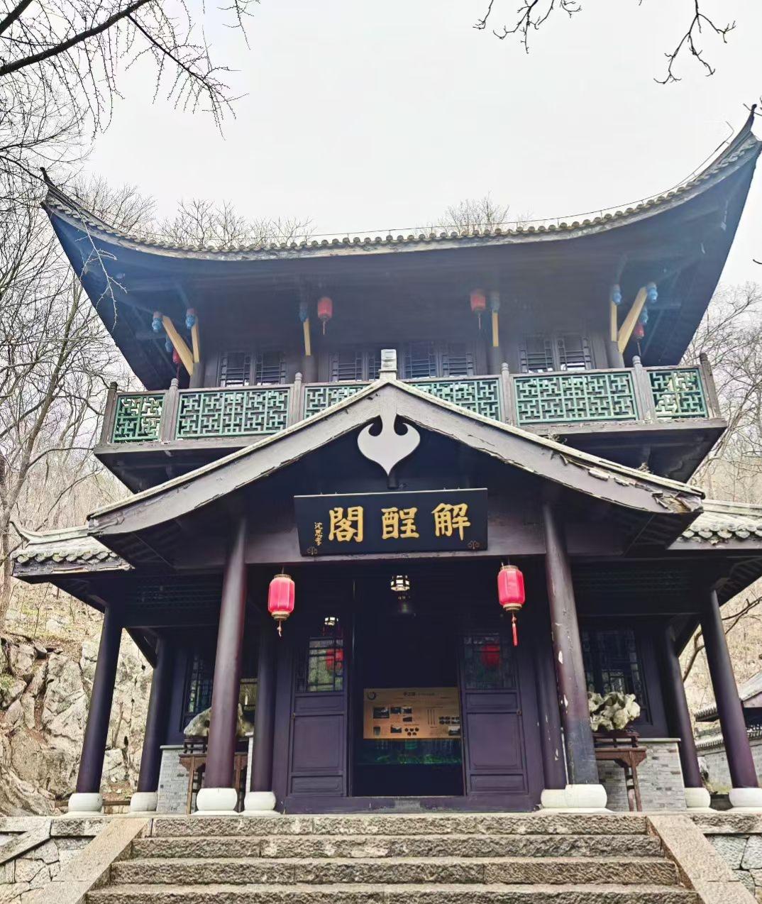 人这一辈子，说长不长，说短不短，一路走下来，会遇到形形色色的人，经历各种各样的事