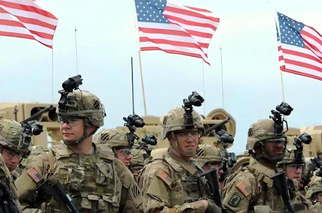 最近欧洲安全圈彻底乱了套，美国突然给北约发通知，要从中东欧国家撤走3500名驻军