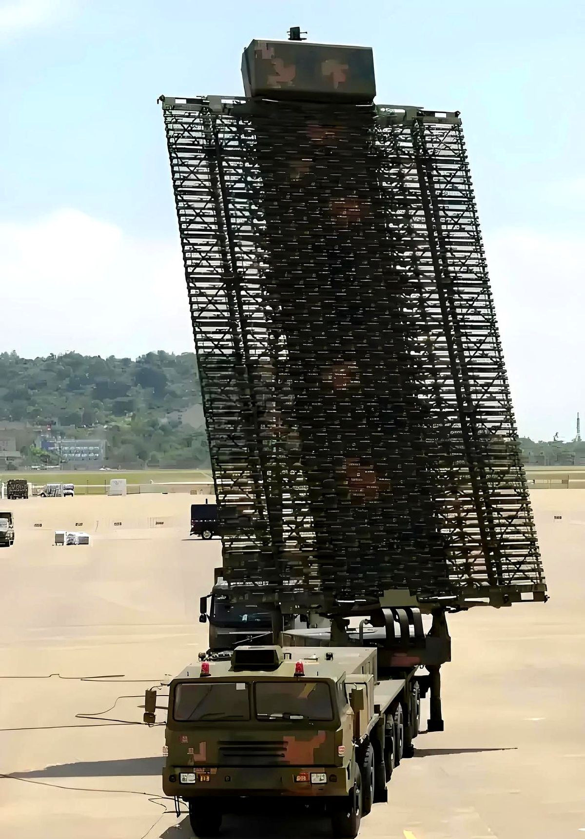 伊朗雷达挺厉害，F35咋还随便飞？啥？伊朗的中国雷达是摆