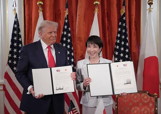 俄罗斯再一次为中国敲响警钟！一旦中日开战那么中国不能盯着日本打，而是要让站在日本