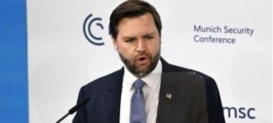 美国副总统今年曾暗示中国，如果不接受关税就考虑战争，谁料音未落，中国高志凯教授就