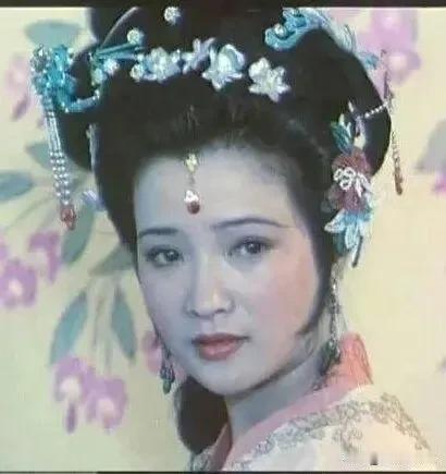 何晴去世了，网上有一种声音，说红楼梦是一个玄学，参演的人好几个都去世了。