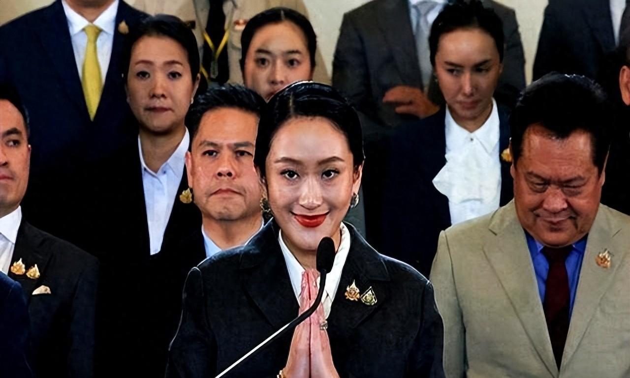 被迫下台后，佩通坦说了8个字，泰国将迎来新总理，洪森预言成真2025年8月29