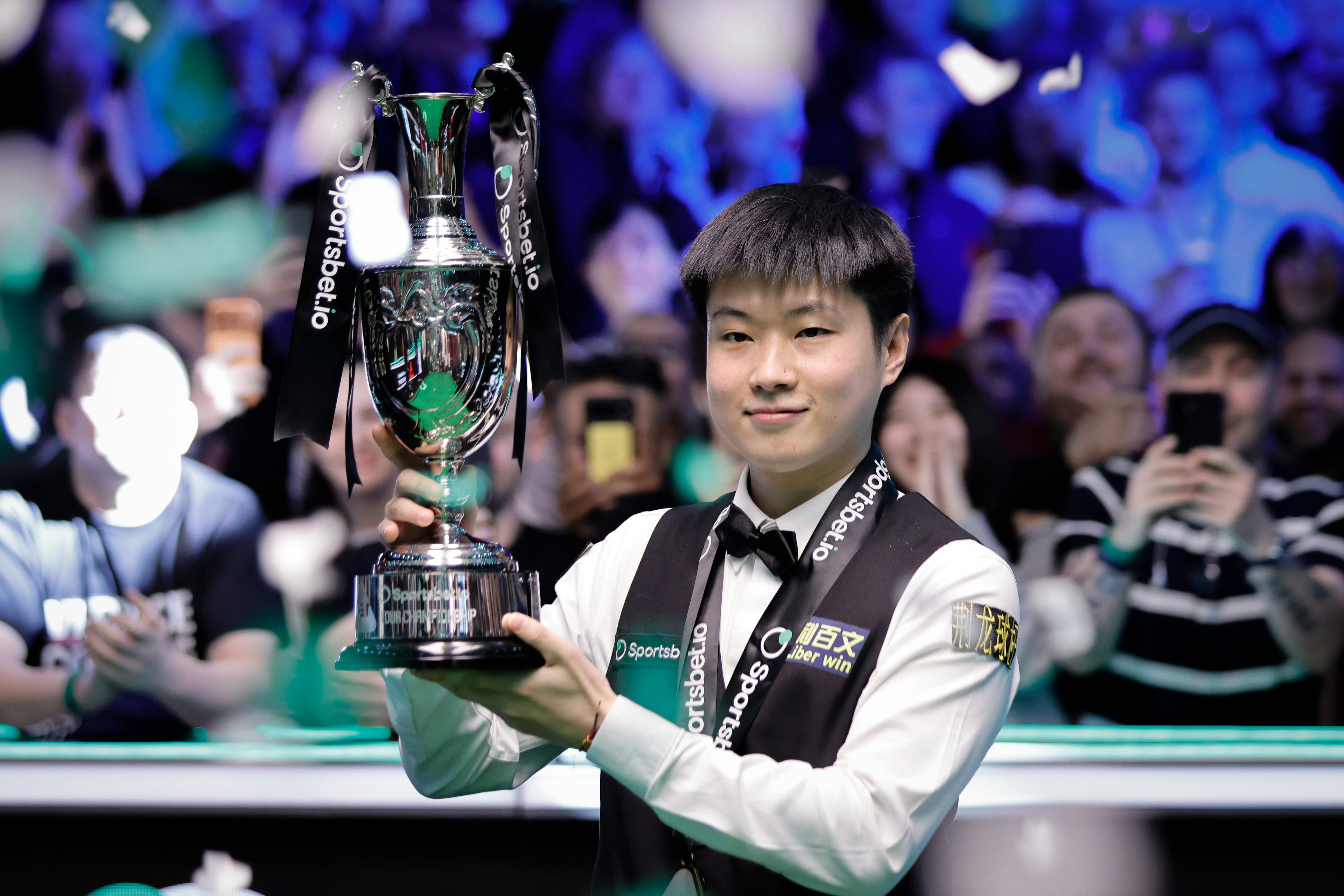 赵心童单赛季四冠王暴走的赵公子，当下中国斯诺克第一人无可争议！接下来赛季收官之