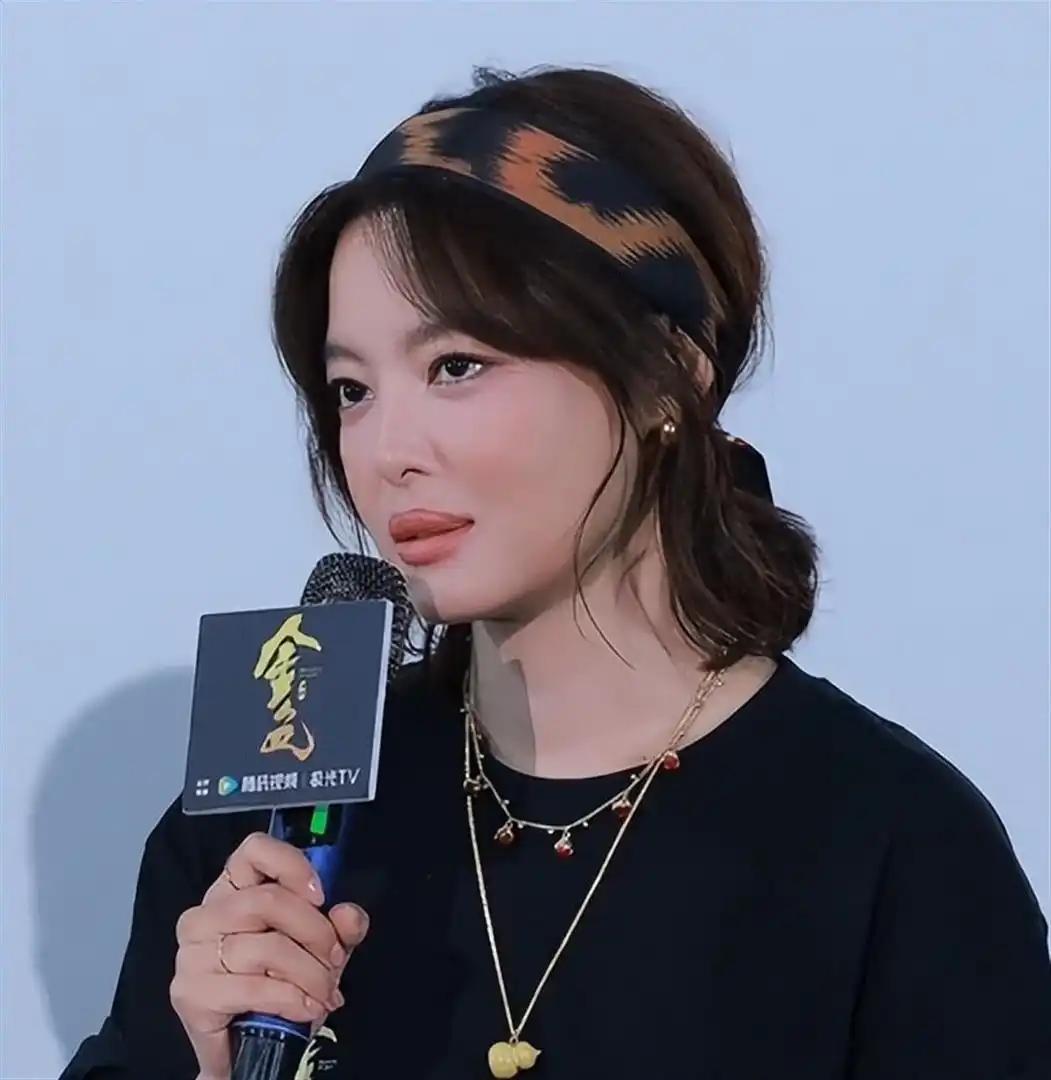 《金色》看了有句话不吐不快为什么导演，要特别突出辛芷蕾的嘴唇呢？这部