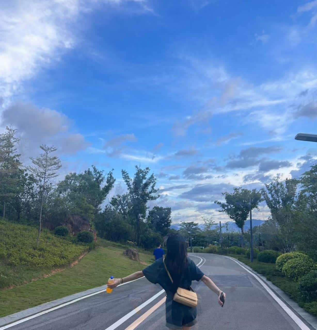 一个女子若要修炼到男人见到她不生邪念拥有这种气场的人已非凡俗她具备以下几