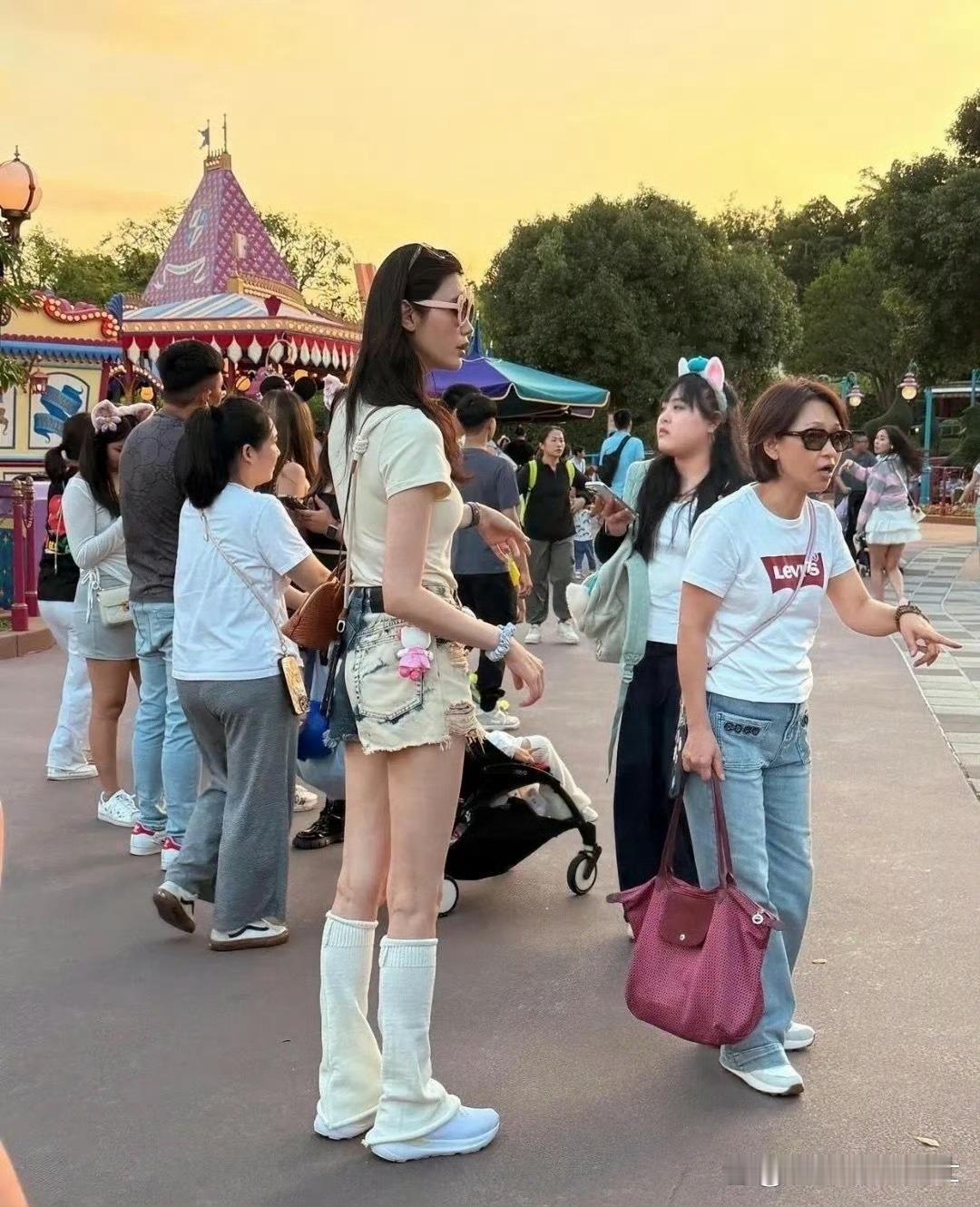 没有滤镜的奚梦瑶。你们能接受吗？​​​