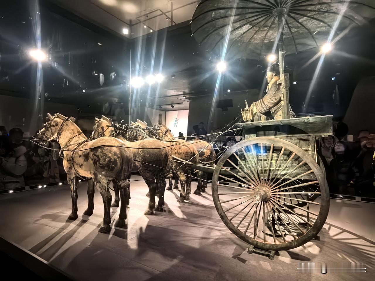 当拿出这个马车的时候，还有什么车能比它贵，确实太震撼了2000多年前到底是怎么制