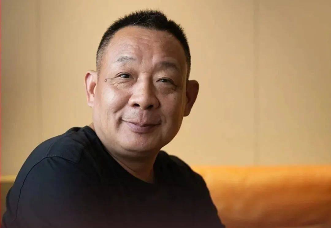 60岁于东来官宣退休！胖东来年入235亿，这才是中国企业家的格局谁能想到，