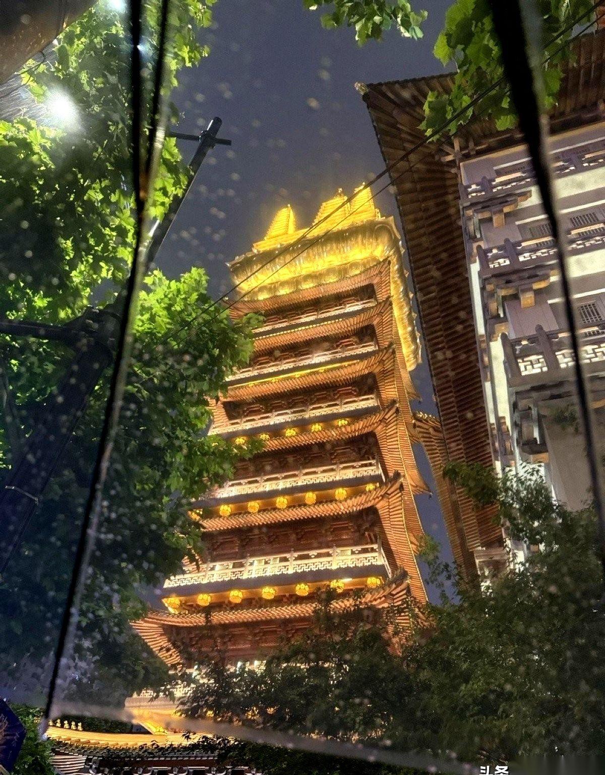 别再扯什么上海姑娘只嫁上海小伙了。说白了，这不是排外，这是门当户对在21世纪最