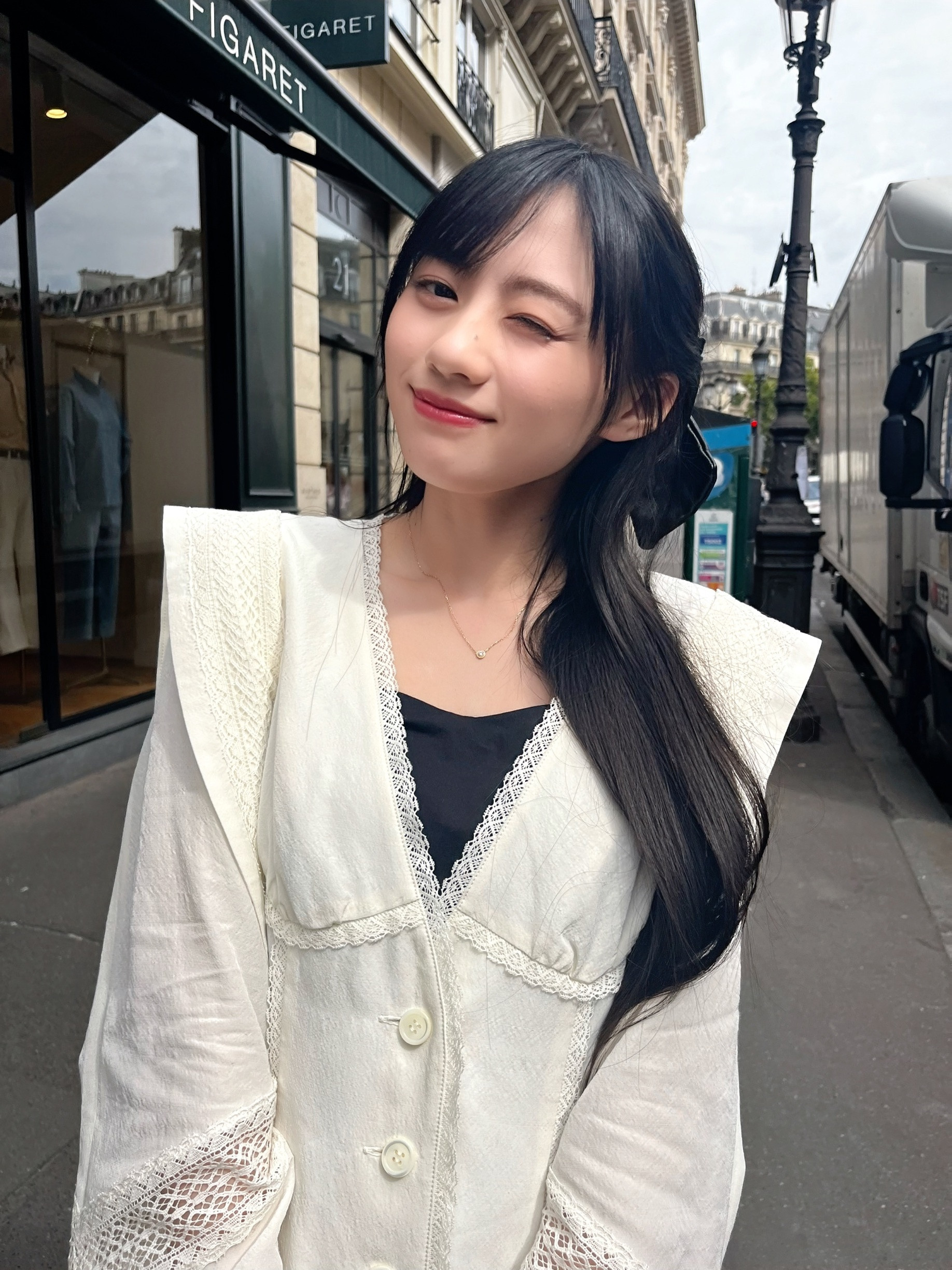 さくたんとパリデート　川﨑桜1st写真集エチュード