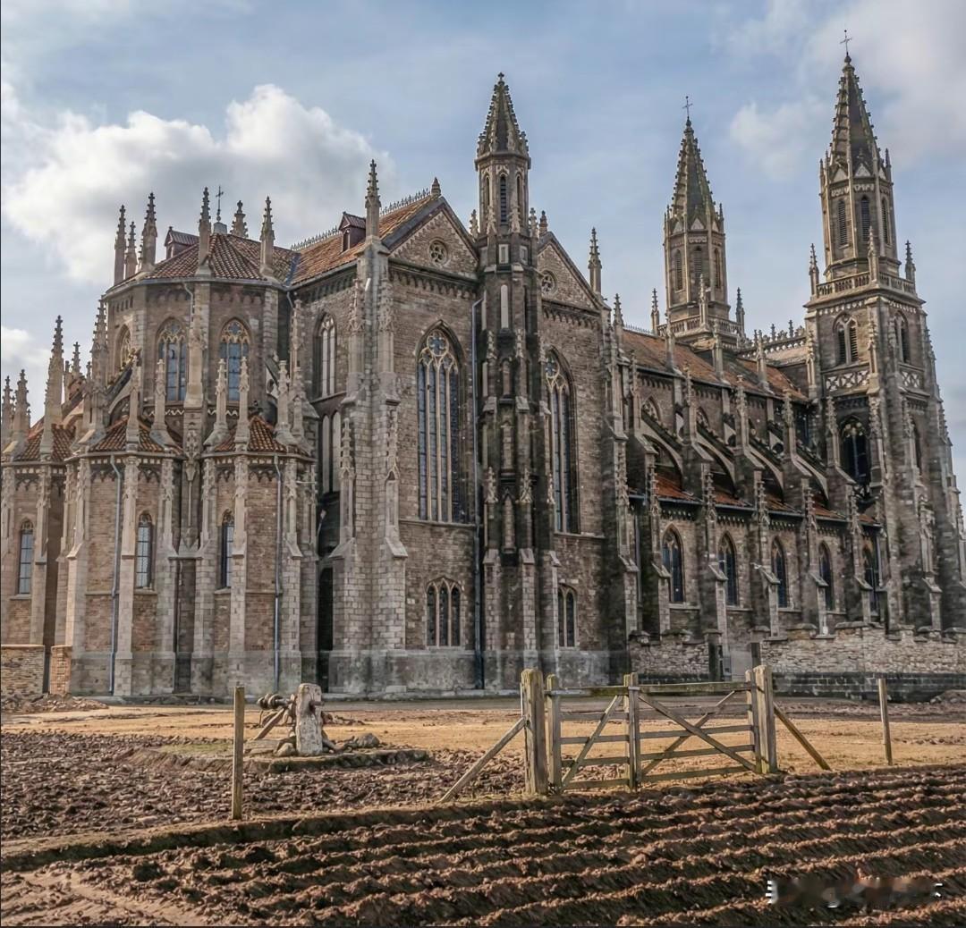 1910年的济南洪楼教堂