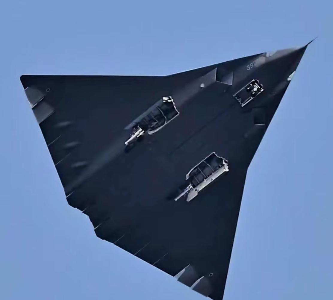 中国六代机接近量产，美国的还在PPT上，仍然洋洋得意嘲讽中国根据媒体报道，美国