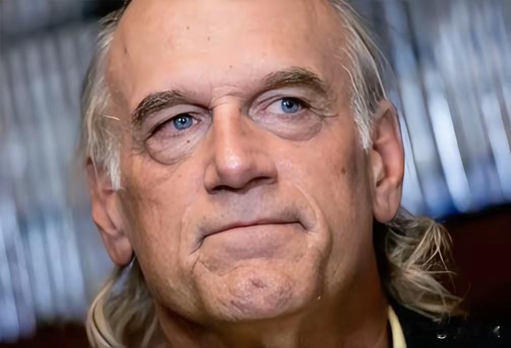 最近美国这位大爷火了！74岁的老爷子怒怼美国本国现状，一句话几乎炸翻全网“别再吹