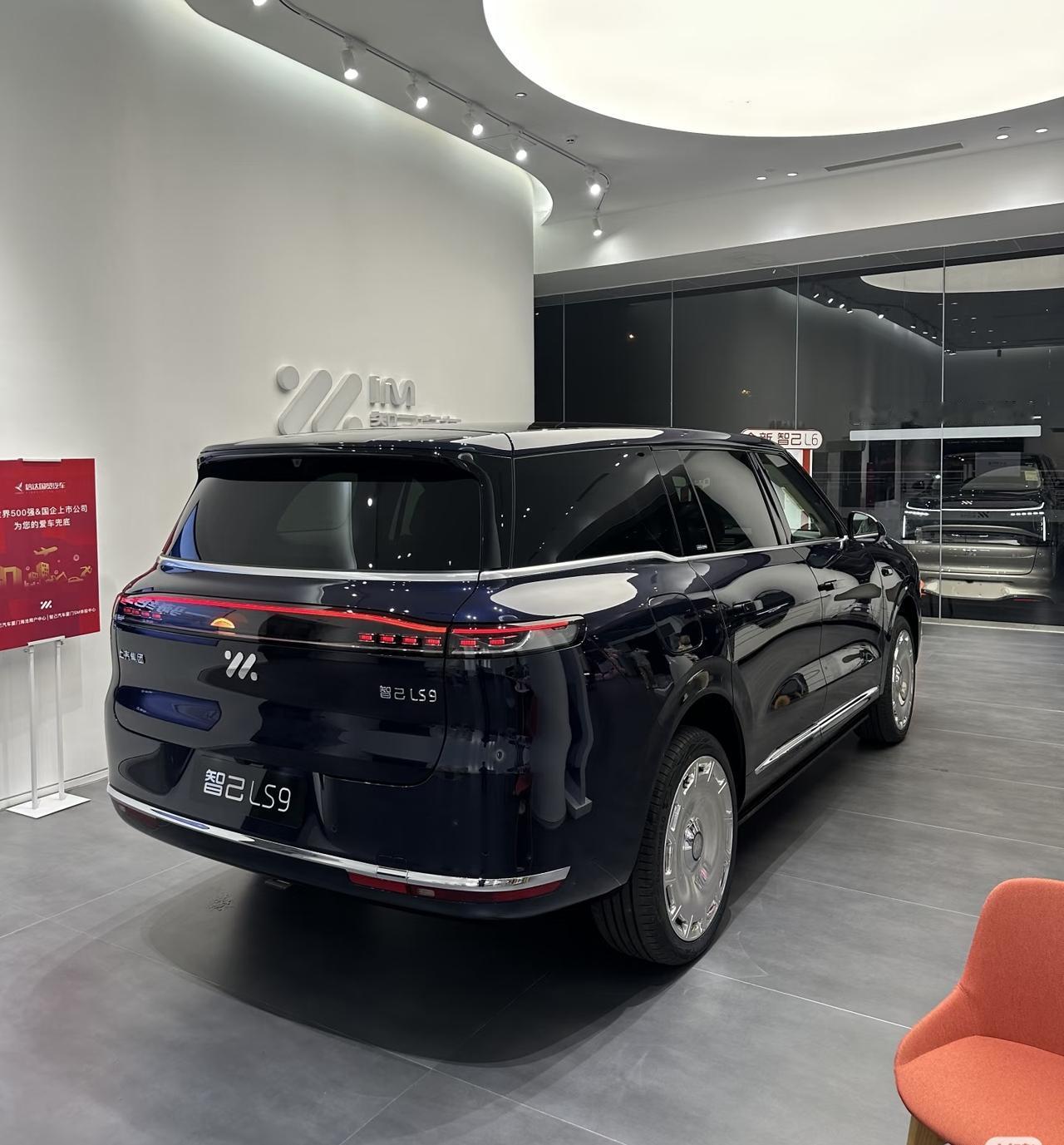 不服都不行！9月份智己LS6销量达到6429辆10月份智己LS6销量达到1