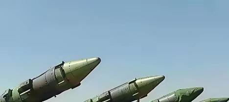 美若对华发射200枚核弹，中国反击能力早已不是空谈假如美国先对中国发射20