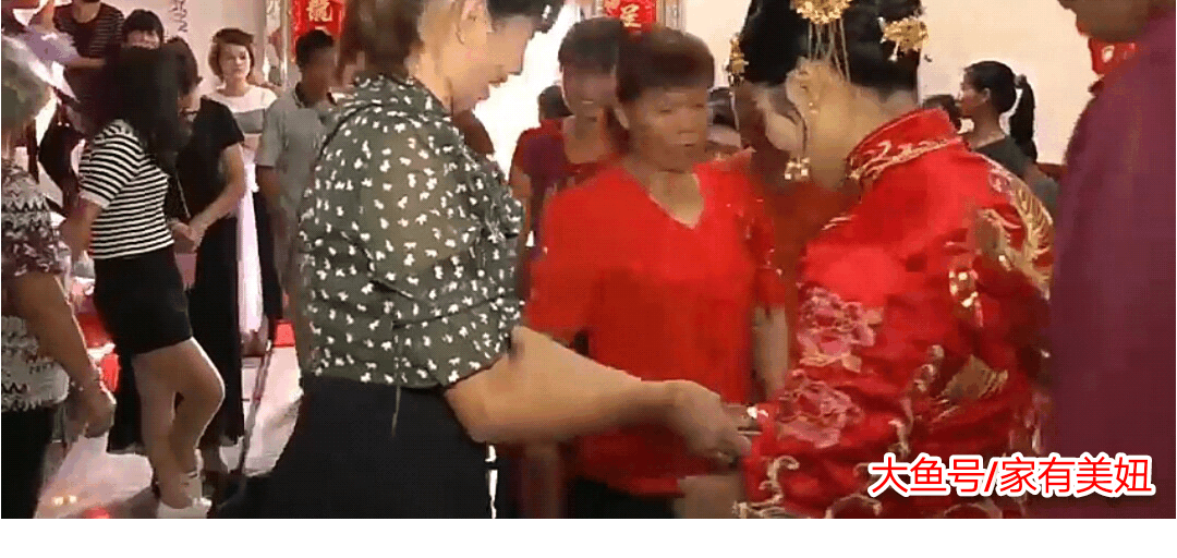 怀孕8个月, 准妈妈听到了胎宝宝哭声? 听了医生的解释家人笑了