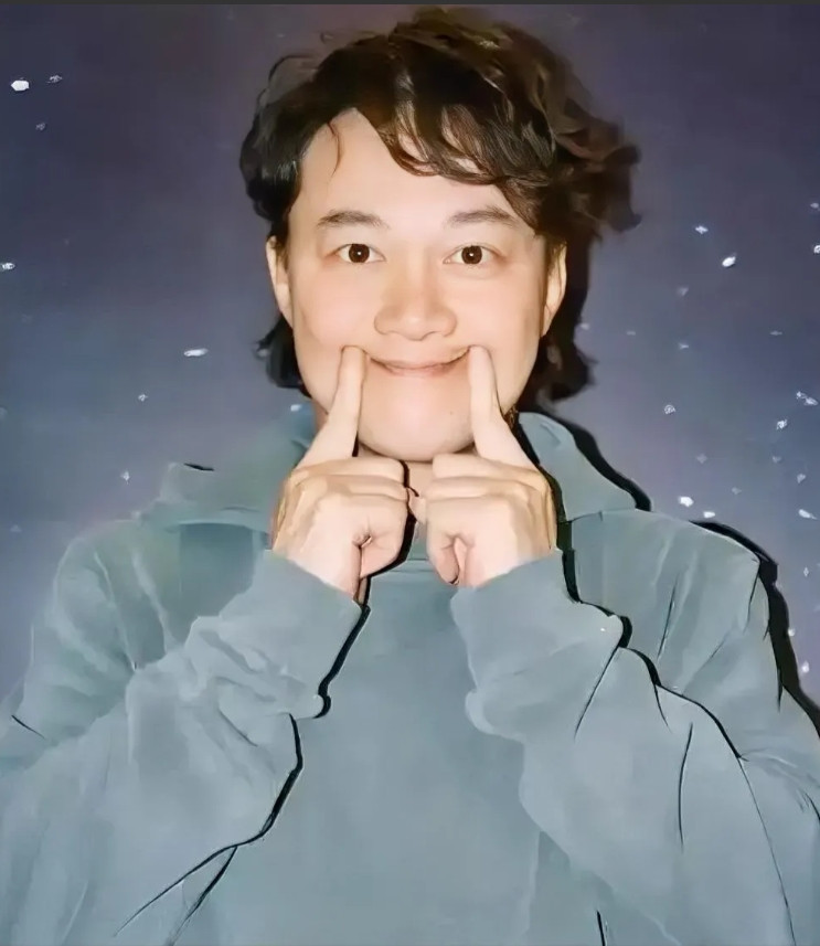 关于陈奕迅的谣言大家有没有发现一个奇怪的点！网上说他没了，转头他发