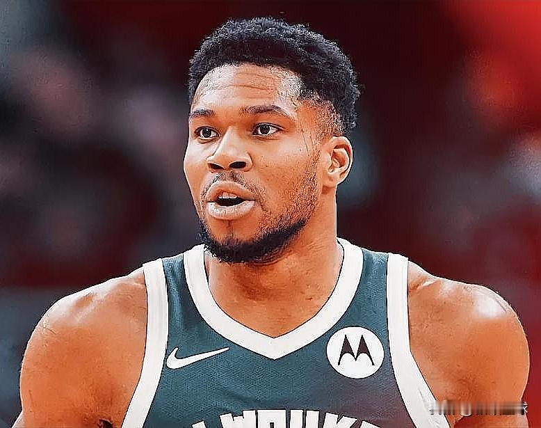 雄鹿的天亮了，字母哥强势复出拯救球队！今日，雄鹿客场挑战公牛。赛前，雄鹿主帅