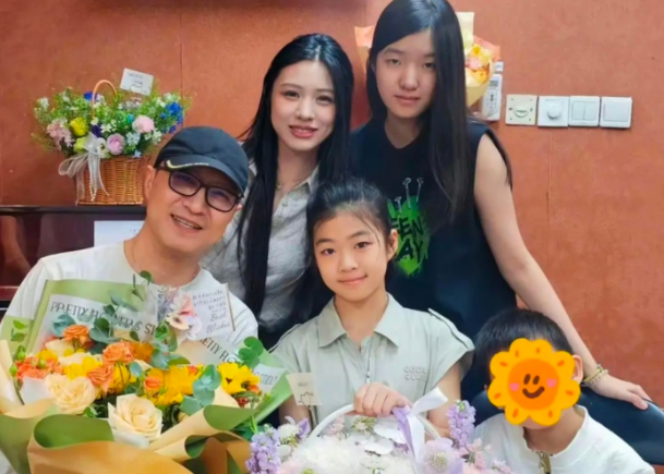 汪峰还爱不爱章子怡我不知道，但有一点我可以确定，那就是章子怡给汪峰生了一个女儿，
