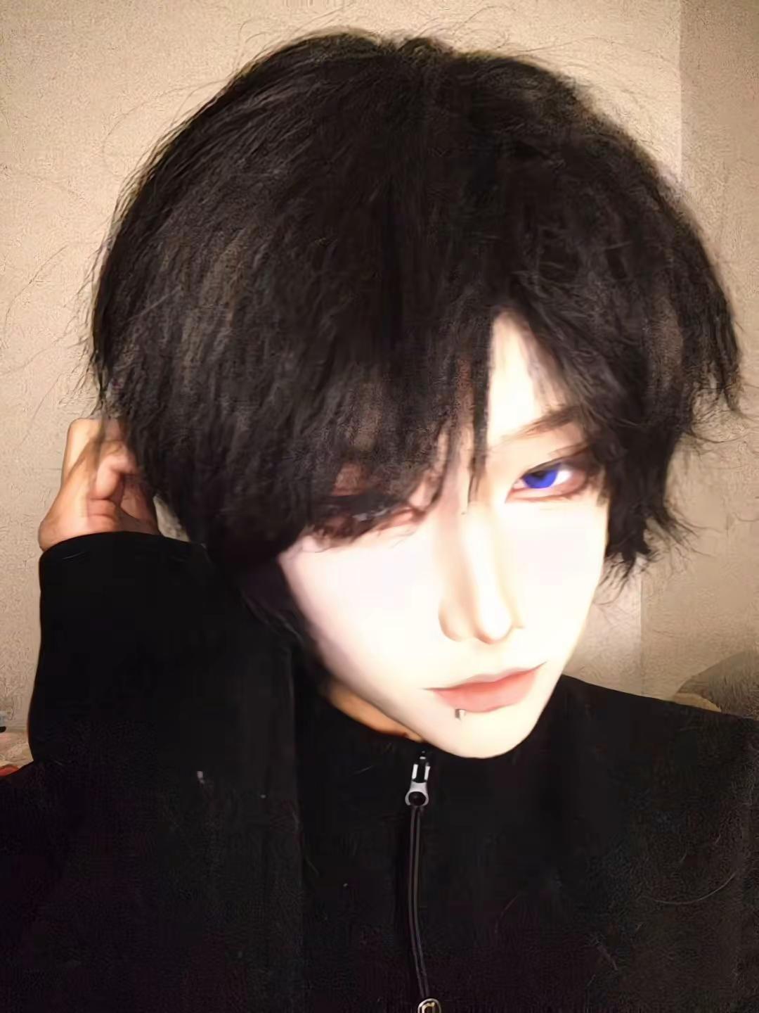 戴个假毛试试少年感请和我约会feelingmyworld