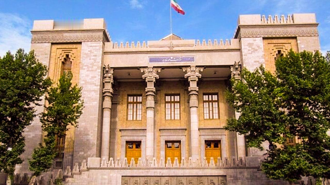 谈判罗生门！美国愿撤销封锁换取两大承诺，伊朗会接招吗？据沙特媒体披露，美