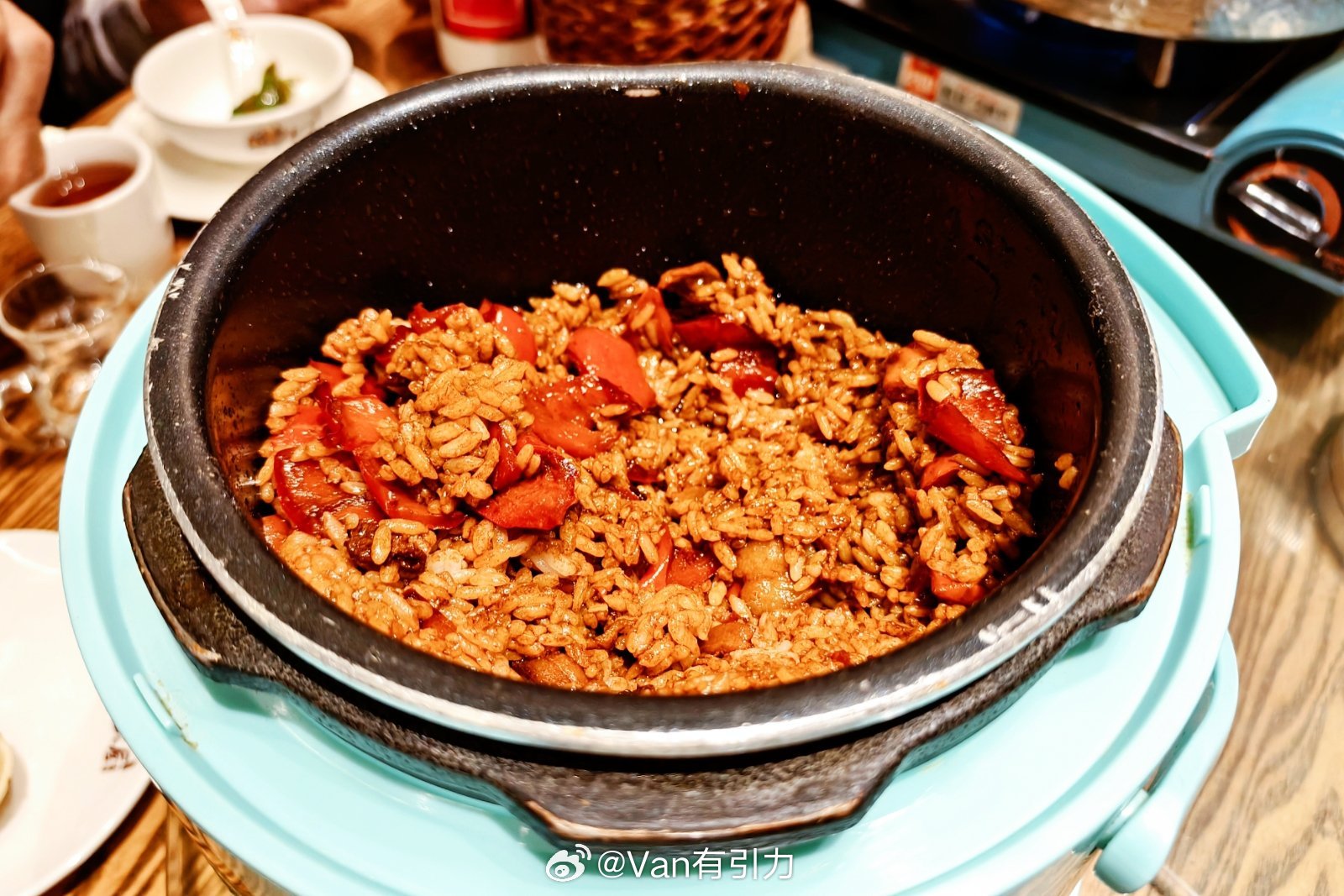 妇女节不做饭，出来简单吃点。这家湖南菜家人都挺喜欢，有辣香但不辣，很适合又菜又爱