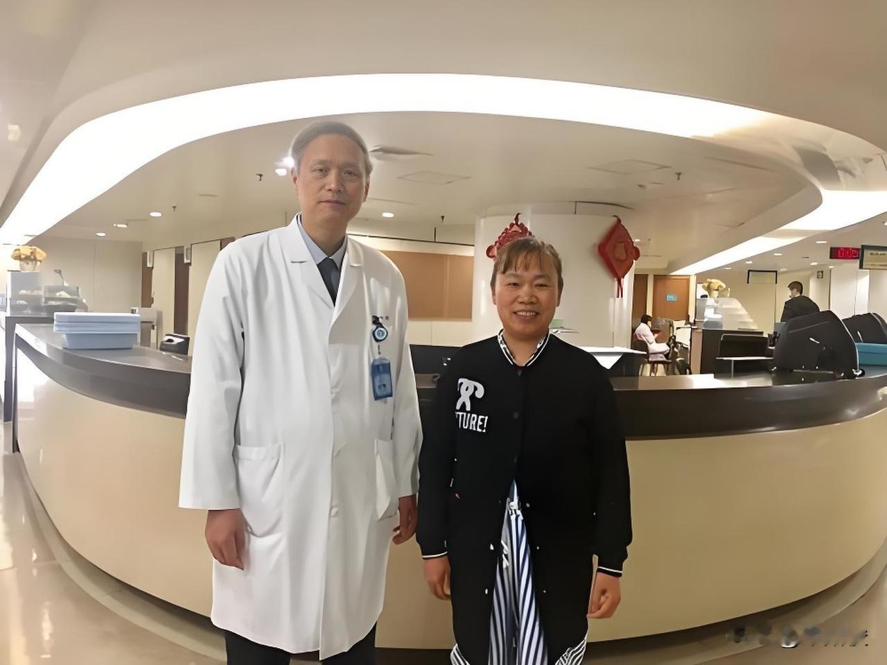 陈江华，1958年生，浙江大学医学院附属第一医院二级教授、主任医师、博导，中华医