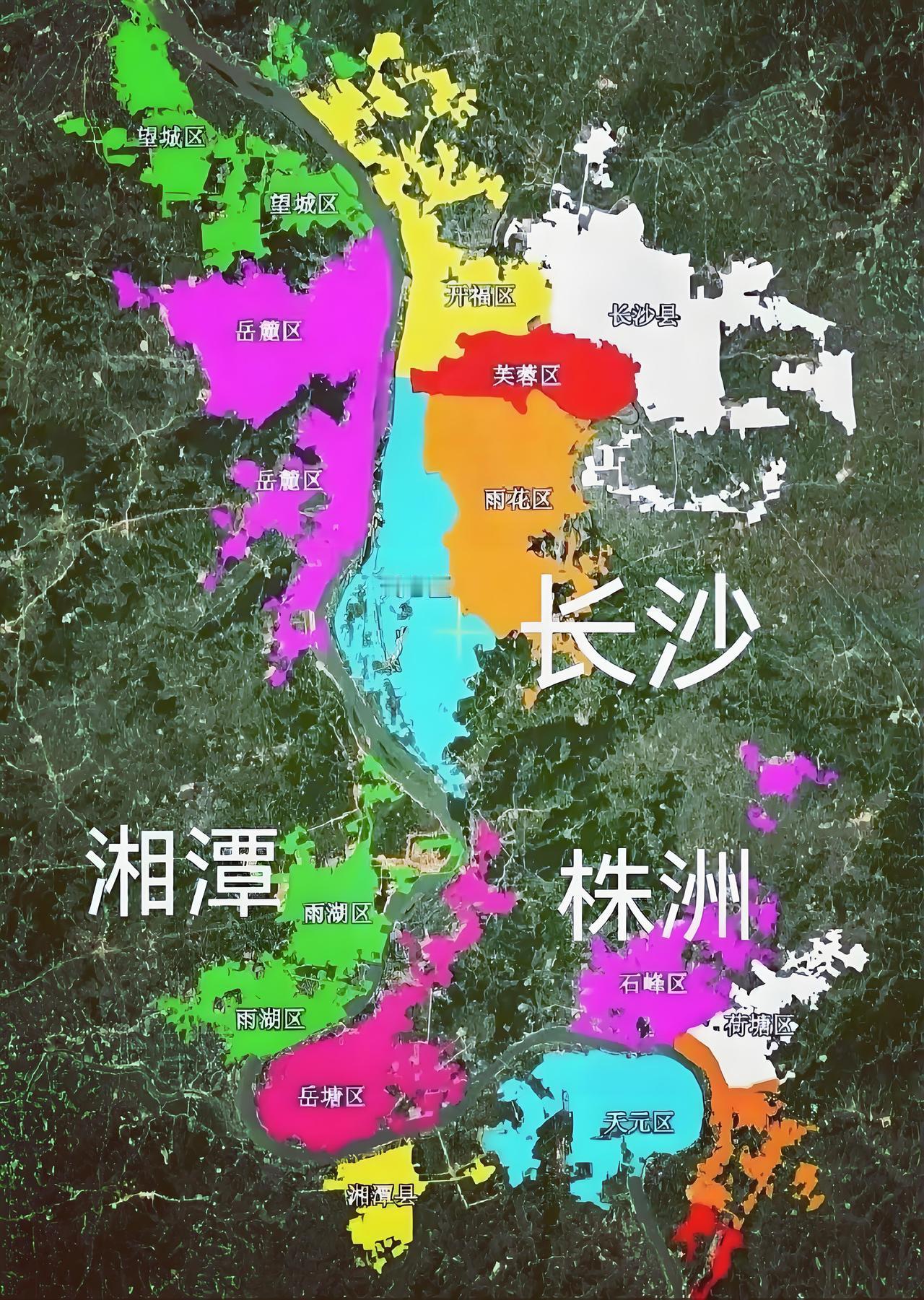 不过现实难题也不少，资源大多向长沙集中，另外两座城市虹吸压力大，产业分工还需要进