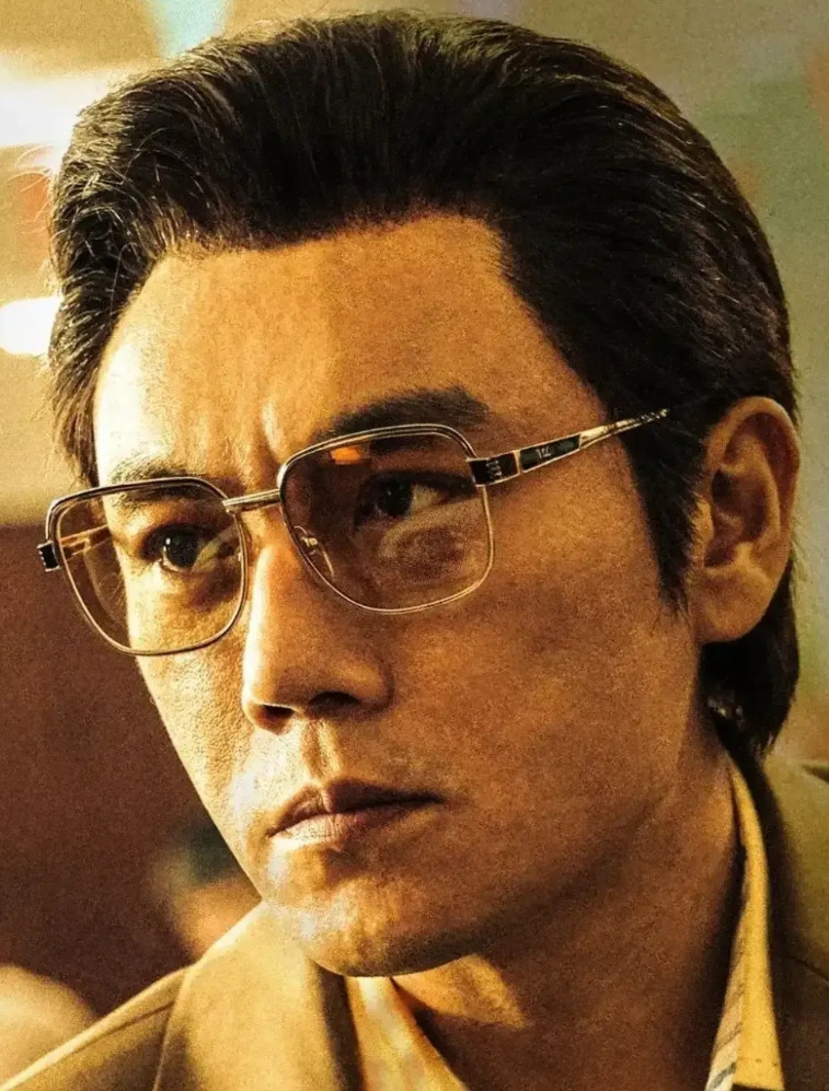 秦昊在直播间中说，美剧《绝命毒师》就是从刘招华身上得到的启发。并且原剧中还提到了