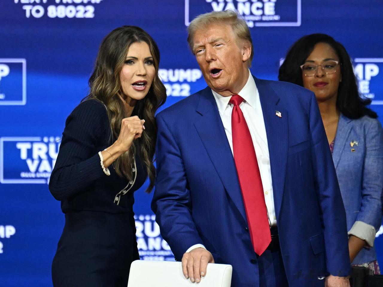 特朗普政府一年驱逐250万移民，190万人“自愿离开”特朗普二次入主白宫还