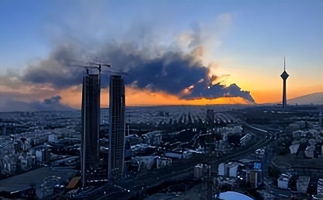 4月11日深夜，很多以色列人都准备睡觉了，结果电视突然被切断，插进来一段紧急讲话