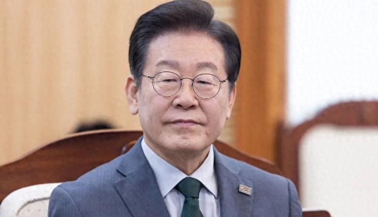 韩国总统府：中美日电话里的博弈---李在明总统上任伊始，
