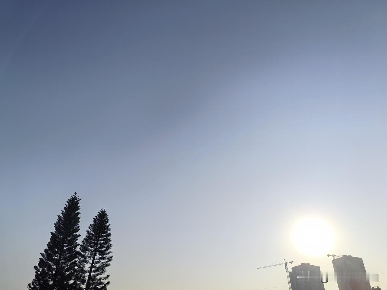 冷空气来广东跨年？今天（30日），粤西偏西市县多云间晴，其余市县晴到多云，