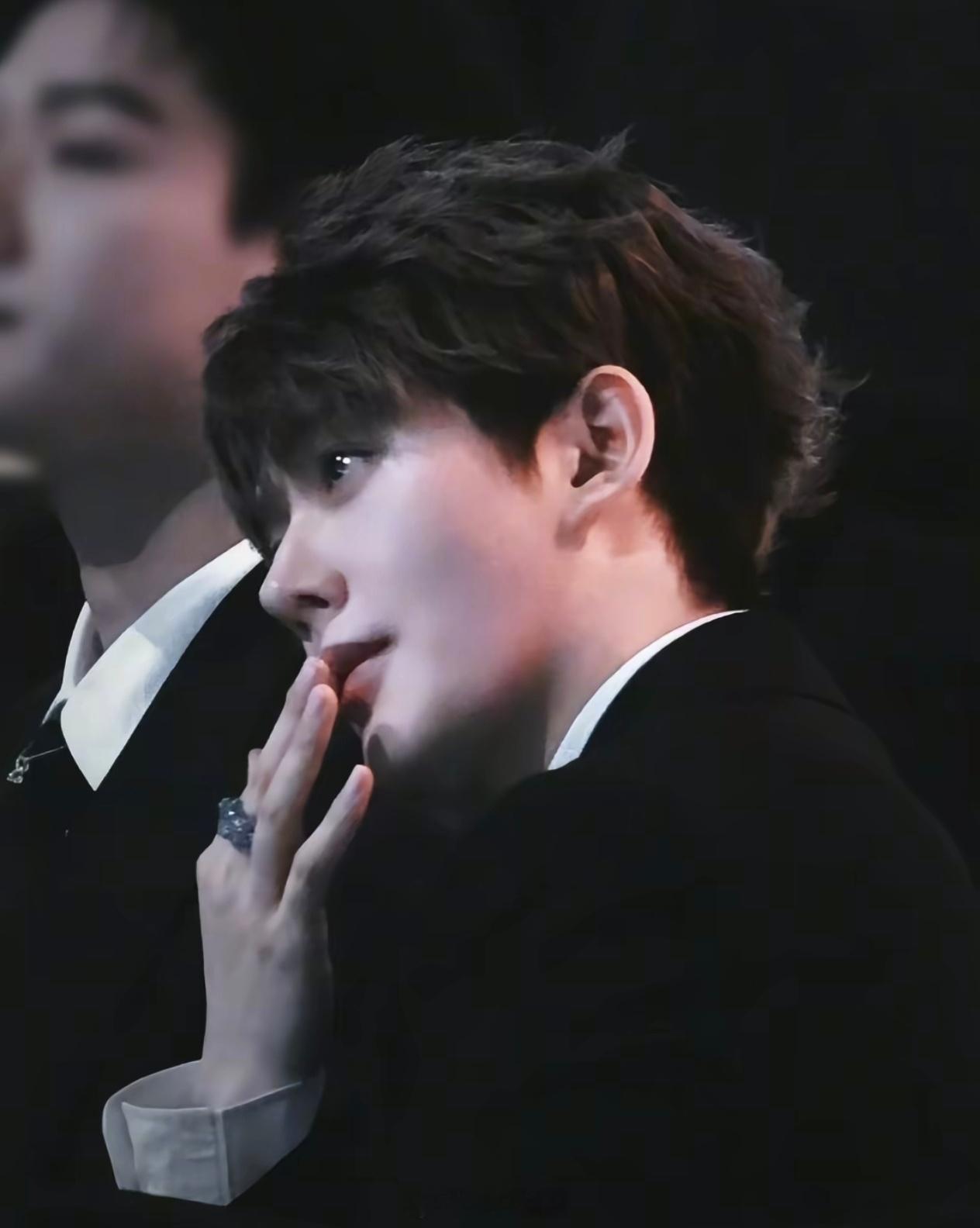 邓为就是很美好很美好的一位优秀演员邓为粉丝也都是很友好很漂亮很善良的