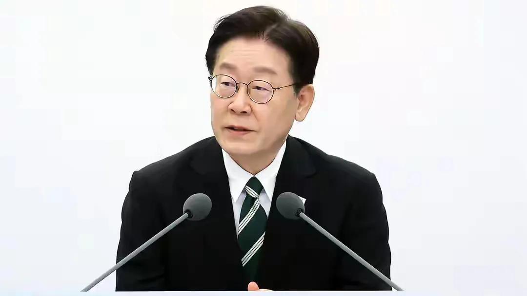 彻底翻脸了，韩国喊话日本。8月15日，正好是韩国光复节81周年，李在明在世宗文