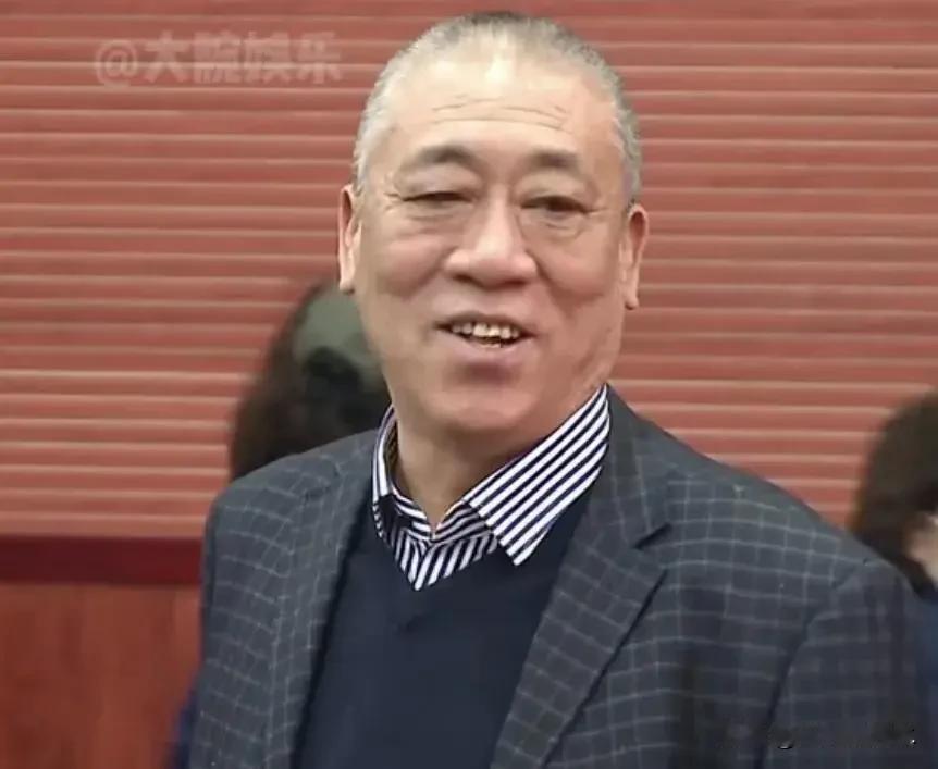 河南矿山集团创始人崔培军，中秋节前请员工和家属一起过节，现场发放超过1000万元