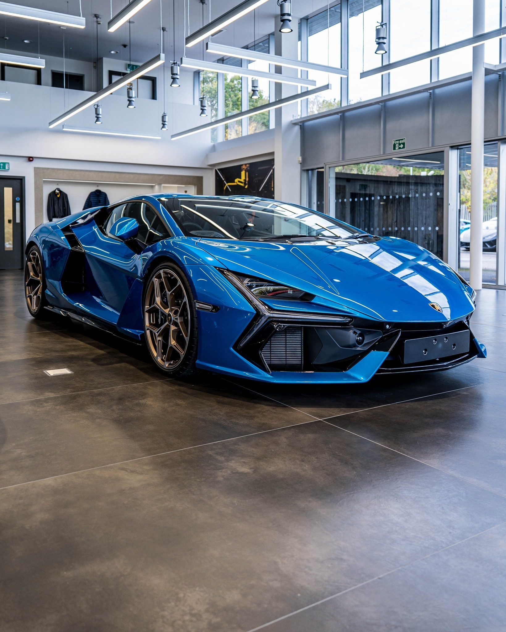 蓝色的兰博基尼大牛也很好看！