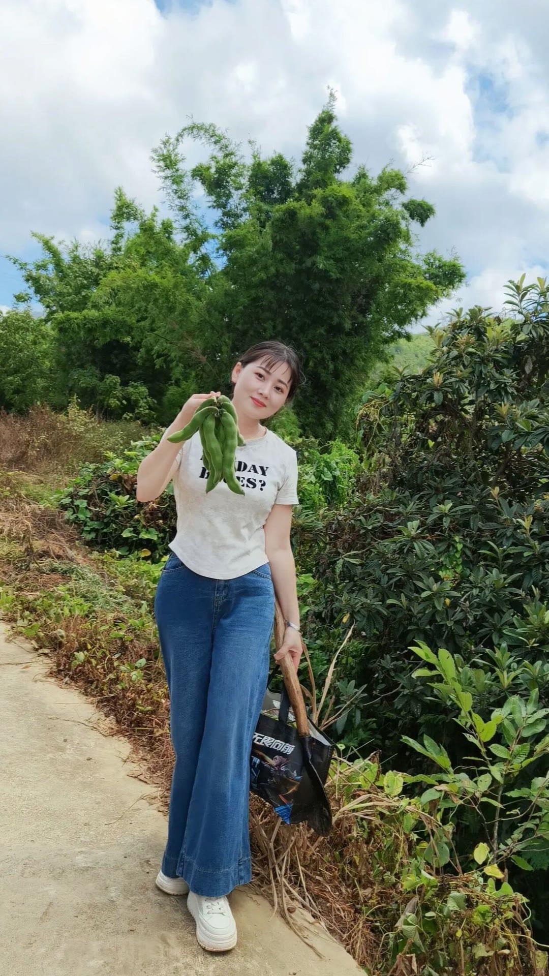 意识到自己不重要时我会悄悄后退一万步