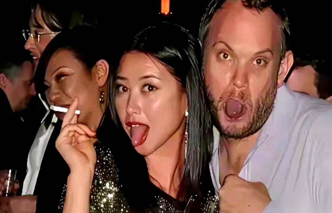 “我不喜欢你们亚洲人，但我喜欢你们的科技。”就这一句话，听得我头皮发麻。这是