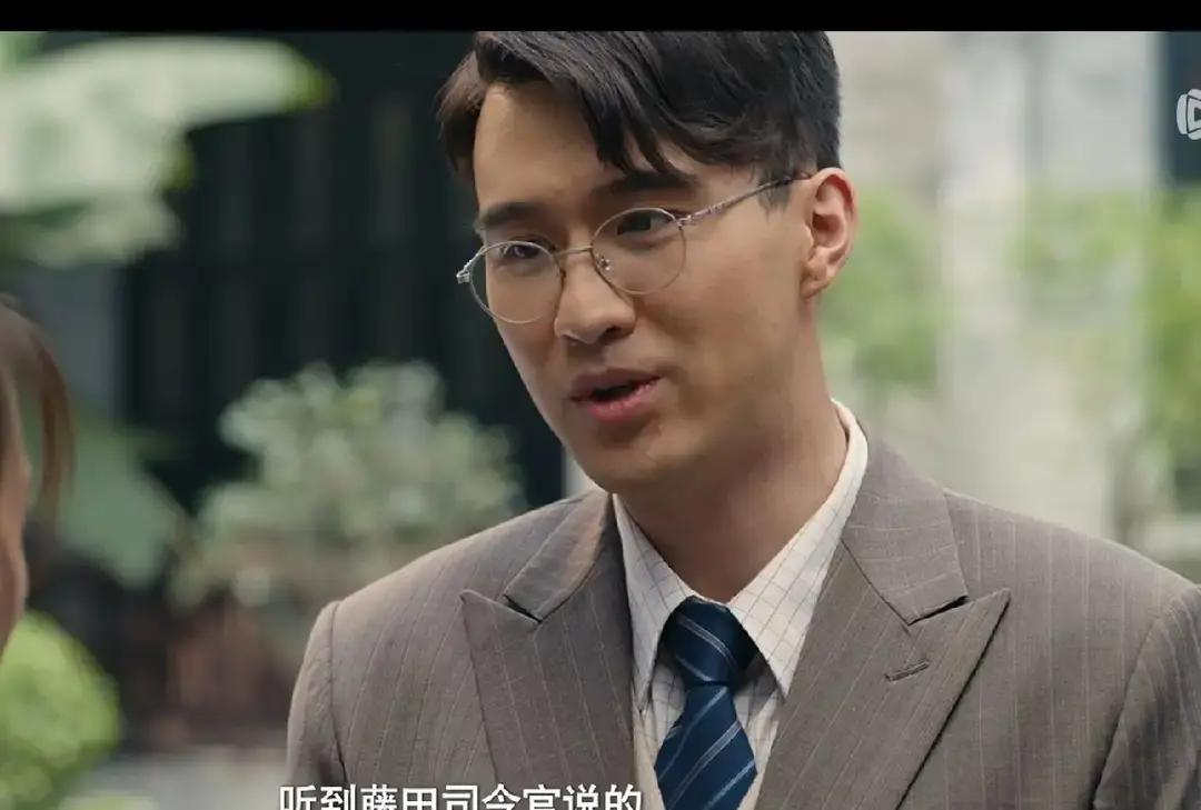 《长河落日》最新两集把我看麻了。大岛浩半夜把巡查舰灌满汽油，打算直接撞沉三灶岛