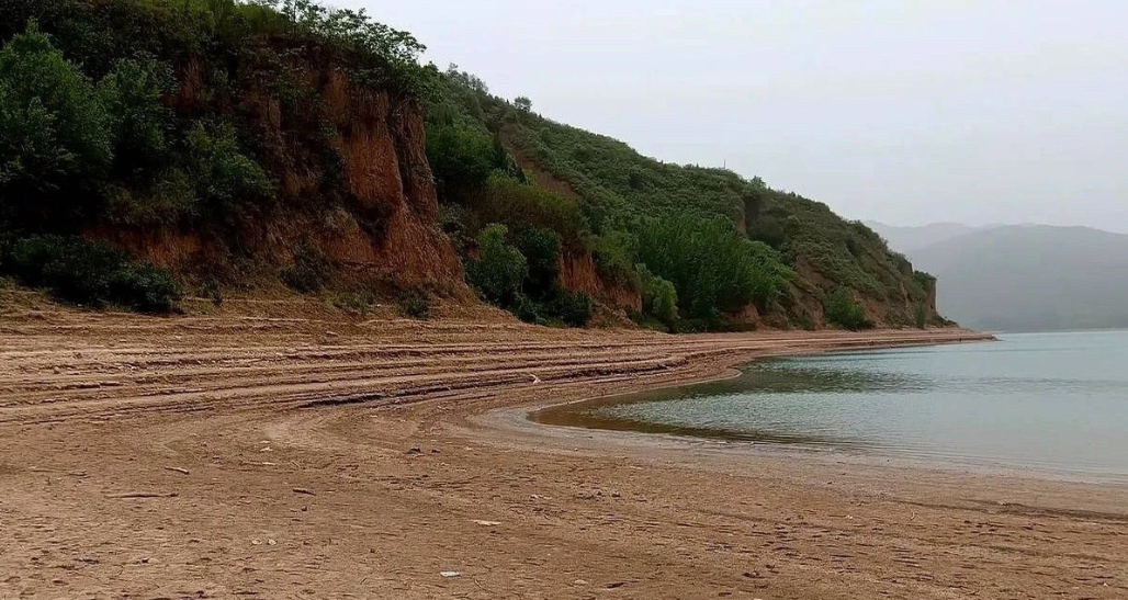 宝鸡旱情告急！网民支招，水利部门该出手了！宝鸡旱情持续加剧，部分网民纷纷支招
